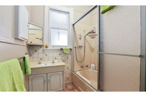 Photo of property in 20 Hikutaia Street, Te Aroha, 3320