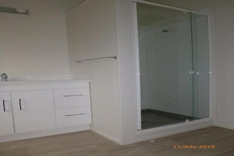 Photo of property in 1/1 Eastwood Rise, Browns Bay, Auckland, 0630