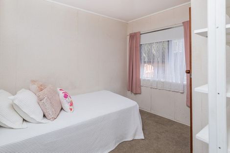 Photo of property in 3/83 Uxbridge Road, Cockle Bay, Auckland, 2014