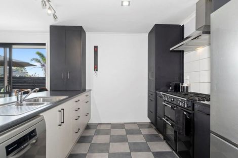 Photo of property in 50 Ocean View Rise, Ruakaka, 0116