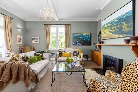 Photo of property in 6 Madeira Road, Bluff Hill, Napier, 4110