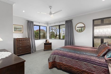 Photo of property in 63 Links View Drive, Omokoroa, 3114