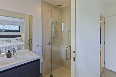 Photo of property in 11 Red Cottage Drive, Lake Hayes, Queenstown, 9304