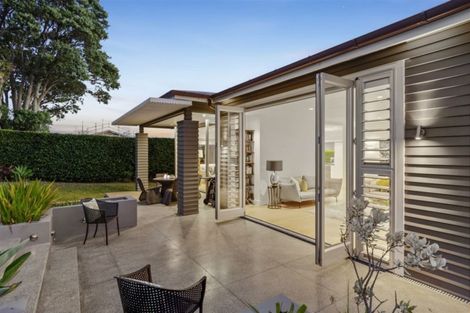 Photo of property in 7 Palmerston Road, Birkenhead, Auckland, 0626