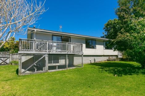 Photo of property in 43 Riversdale Drive, Merrilands, New Plymouth, 4312