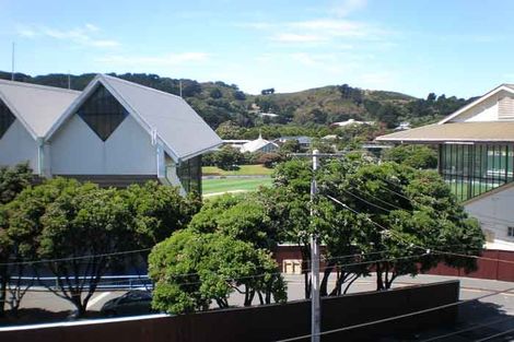 Photo of property in Basin Reserve Complex, 24/4 Sussex Street, Mount Cook, Wellington, 6021