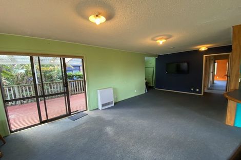 Photo of property in 5 Ripiro Drive, Baylys Beach, Dargaville, 0377
