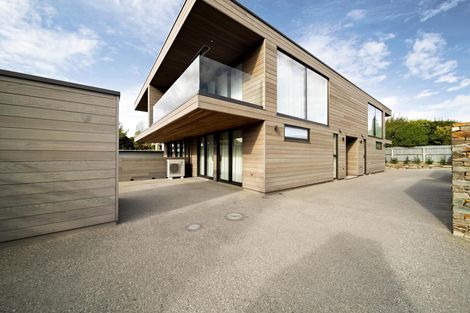 Photo of property in 46b Dungarvon Street, Wanaka, 9305