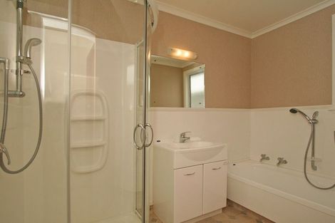 Photo of property in 120 Pahiatua Street, Hokowhitu, Palmerston North, 4410