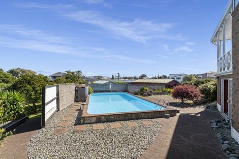 Photo of property in 18 Tweed Street, Mount Maunganui, 3116