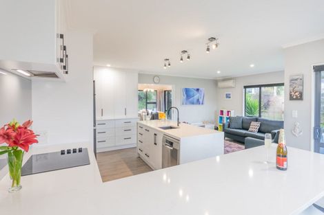 Photo of property in 6 Mowhanau Drive, Kai Iwi, Whanganui, 4574