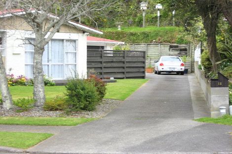 Photo of property in 1/12 Ambury Place, Merrilands, New Plymouth, 4312