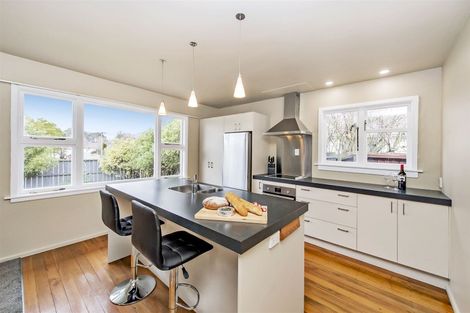 Photo of property in 33 Charlcott Street, Burnside, Christchurch, 8053