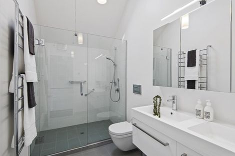 Photo of property in 8/140 Office Road, Merivale, Christchurch, 8014