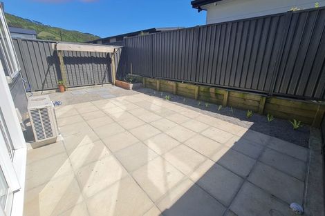 Photo of property in 28 Pateke Drive, Kenepuru, Porirua, 5022