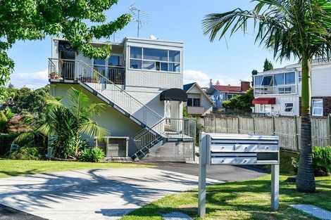 Photo of property in 2/27 Piccadilly Place, Kohimarama, Auckland, 1071
