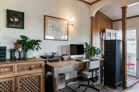 Photo of property in 18 Ngataringa Road, Devonport, Auckland, 0624