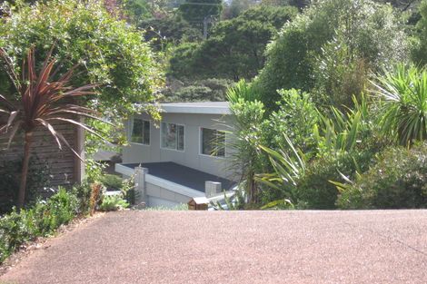 Photo of property in 19 Chamari Close, Titirangi, Auckland, 0604