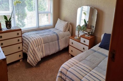 Photo of property in 240 Ngatai Road, Otumoetai, Tauranga, 3110