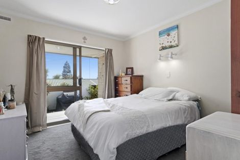 Photo of property in 52a Resolution Road, Welcome Bay, Tauranga, 3112