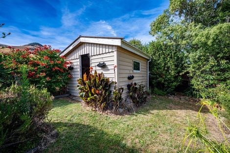 Photo of property in 4512 Christchurch Akaroa Road, Little River, 7591