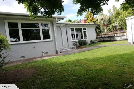 Photo of property in 75 Pahiatua Street, Hokowhitu, Palmerston North, 4410