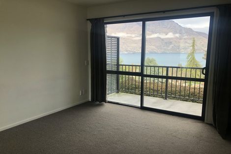 Photo of property in Arno Apartment, 1/8 Mckerrow Place, Sunshine Bay, Queenstown, 9300