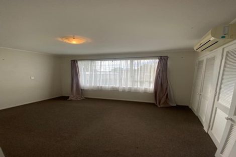 Photo of property in 21 Adel Place, Weymouth, Auckland, 2103
