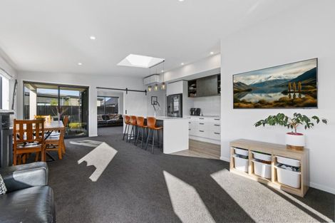 Photo of property in 1 Fraer Street, Cromwell, 9310