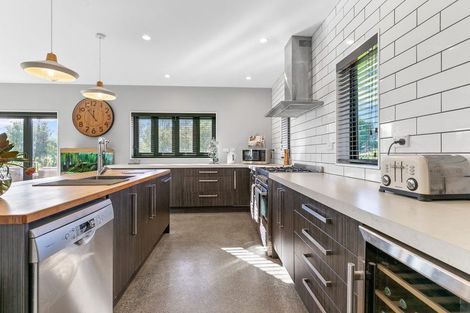Photo of property in 195 Muhunoa Road East, Ohau, Levin, 5570