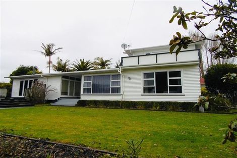Photo of property in 28 Budleigh Street, Frankleigh Park, New Plymouth, 4310