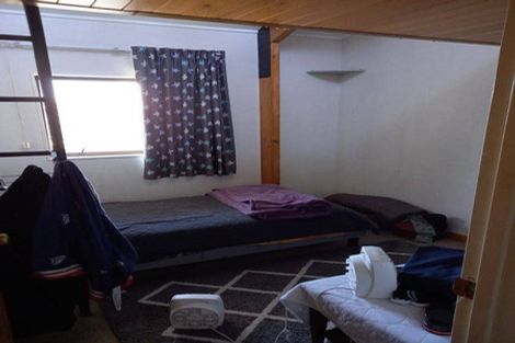 Photo of property in 50 Eugenia Rise, Totara Heights, Auckland, 2105