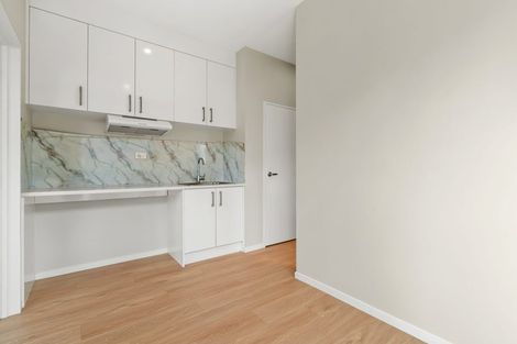 Photo of property in 10 Twin Parks Rise, Papakura, 2110