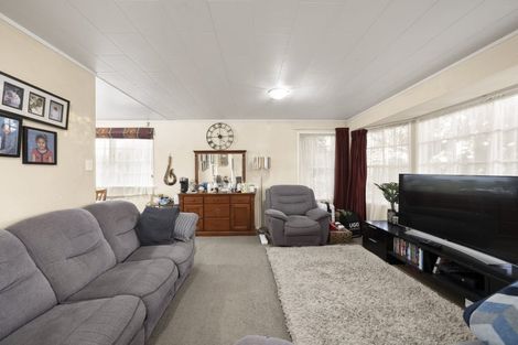 Photo of property in 4 Crampton Place, Manurewa, Auckland, 2102