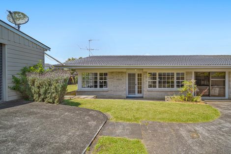 Photo of property in 2/52 Galsworthy Place, Bucklands Beach, Auckland, 2014