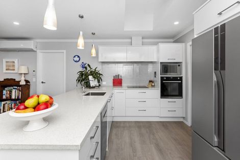 Photo of property in 4 Arrow Place, Te Awa, Napier, 4110