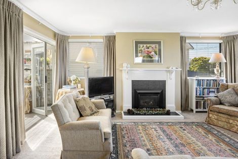 Photo of property in 6 Bruce Street, Roslyn, Dunedin, 9011