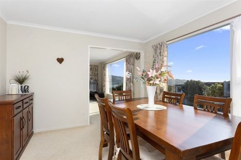Photo of property in 8 Lauderdale Road, Papakowhai, Porirua, 5024