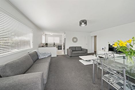 Photo of property in 1/539 Pakuranga Road, Howick, Auckland, 2010