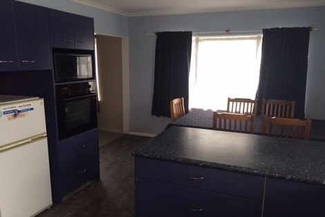 Photo of property in 32 Brooklyn Road, Carterton, 5713