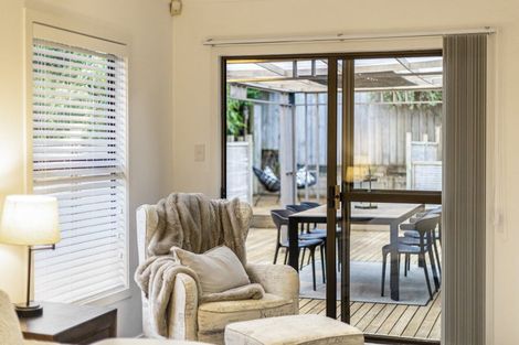 Photo of property in 2/13 Hororata Road, Hauraki, Auckland, 0622