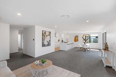 Photo of property in 52 Burnham School Road, Rolleston, 7614