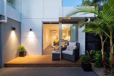 Photo of property in 67c The Parade, Bucklands Beach, Auckland, 2012