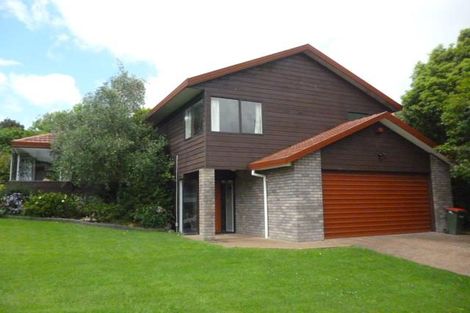 Photo of property in 5 Spears Place, Botany Downs, Auckland, 2010