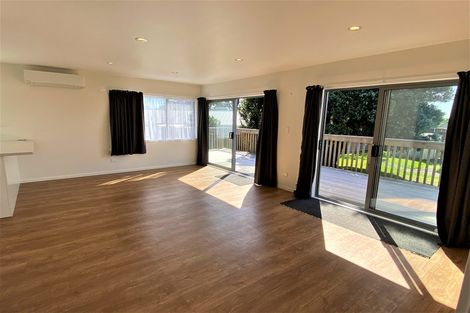 Photo of property in 20 Harbour Crest Drive, Waiuku, 2123