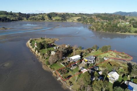 Photo of property in 132 Ohiwa Loop Road, Waiotahe, Opotiki, 3198