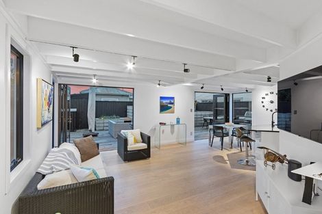 Photo of property in 2/36 Edgeware Road, St Albans, Christchurch, 8014