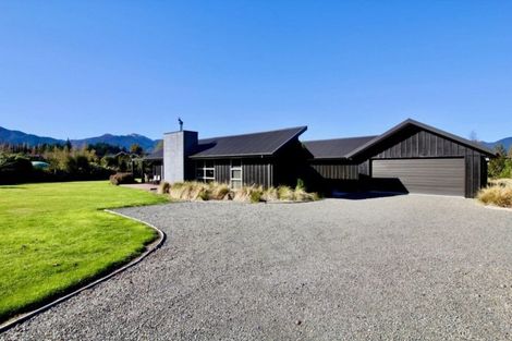 Photo of property in 18 Lochiel Drive, Hanmer Springs, 7334