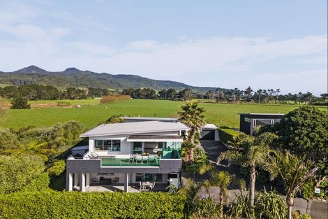 Photo of property in 17b Shearer Drive, Oakura, 4314