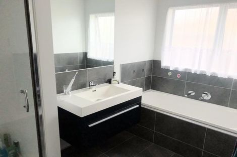 Photo of property in 31 Whitney Place, Rototuna North, Hamilton, 3210